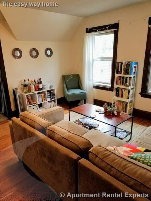 Primary Photo - 23 Hawthorne St