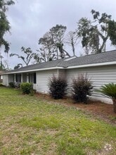 Building Photo - 5351 Golf Dr