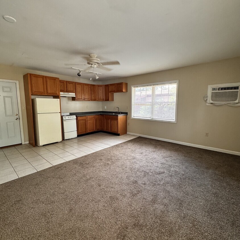 Building Photo - 5513 Playa Way