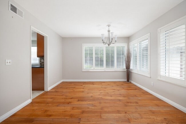 Building Photo - Whelan Ranch Single Family Home