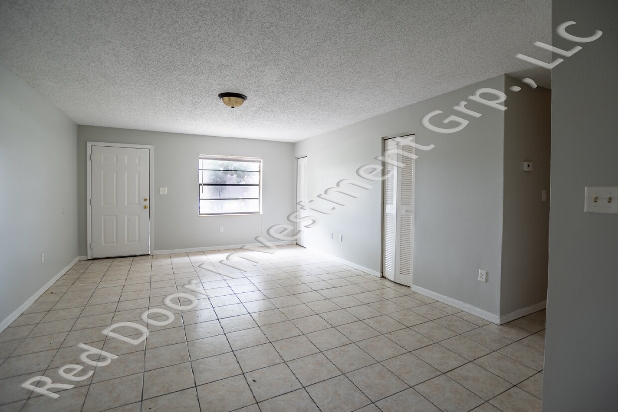 1127 Beecher St Unit 1129, Leesburg, FL 34748 Room for Rent in