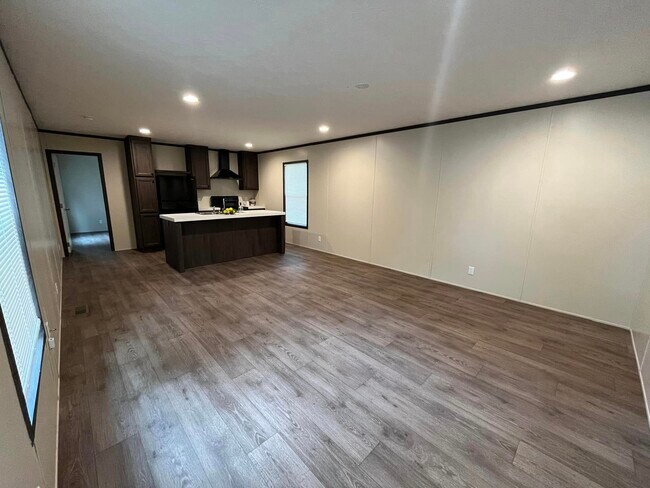 Foto del edificio - 606 Eloise St