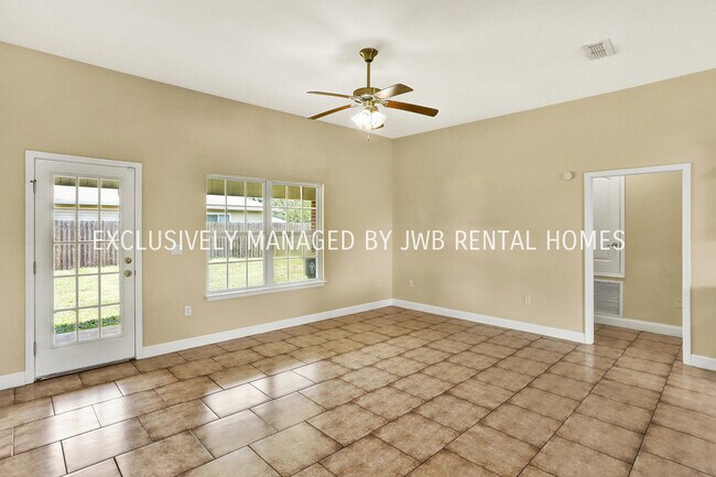 Building Photo - 6375 Litman Dr