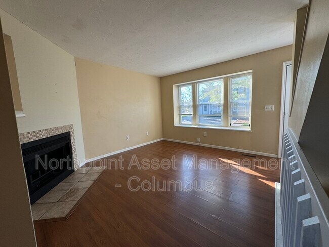 Foto del edificio - 825 Pineway Dr