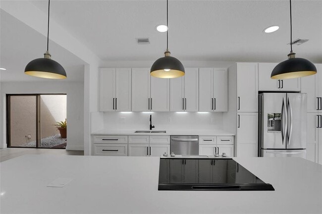 Building Photo - 7850 Villa Nova Dr