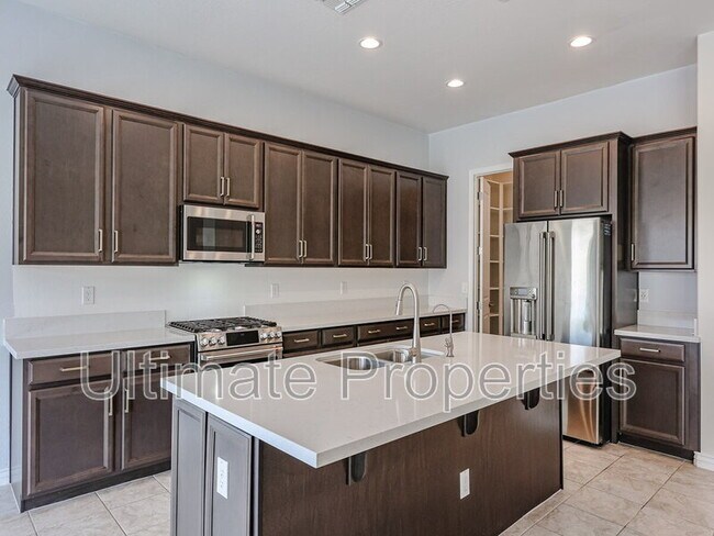 Building Photo - 28422 N 131st Dr