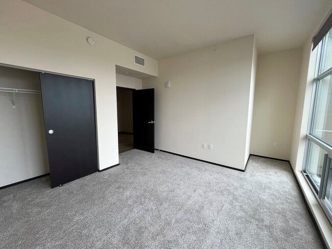 Interior Photo - Galaxie High Rise Apartments
