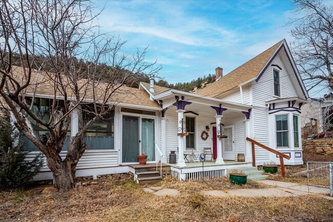 Building Photo - 139 Virginia Canyon Rd