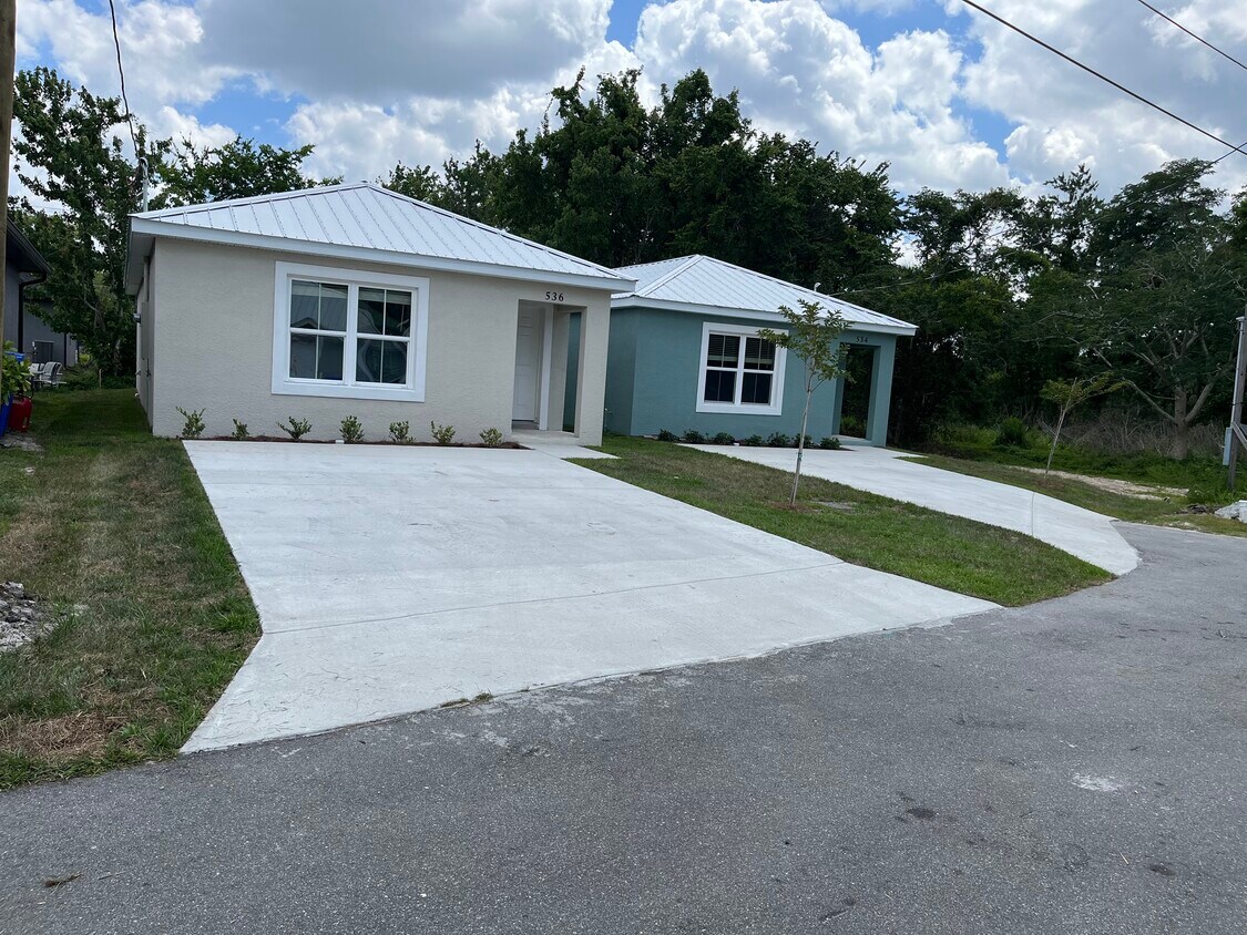 Foto principal - 536 1st St