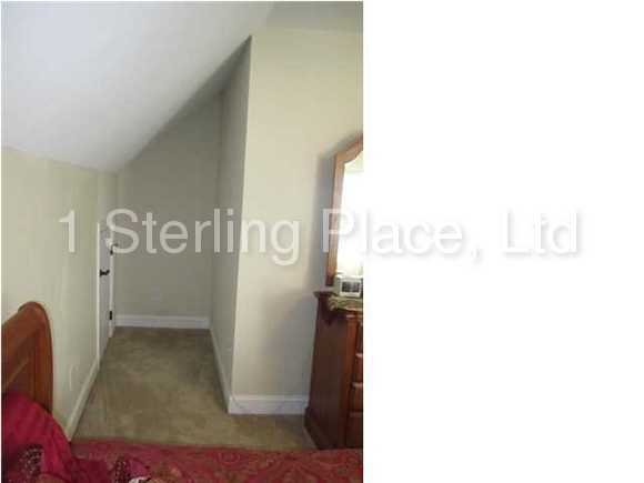 Foto del edificio - 315 Springview Ln