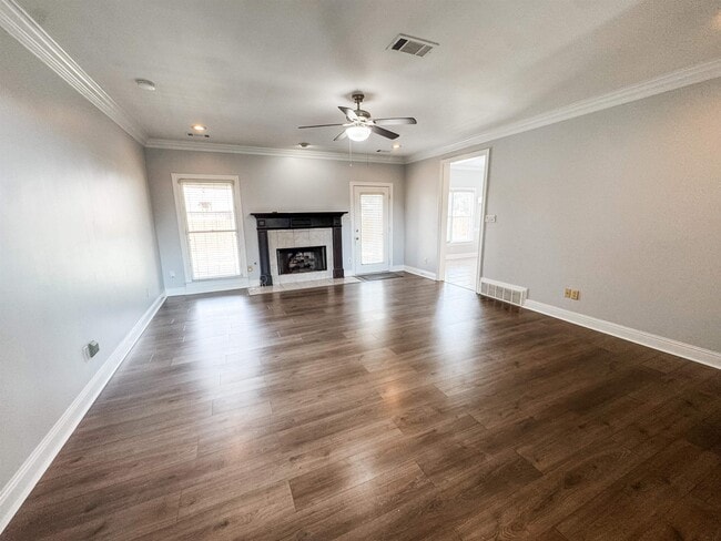 Building Photo - 464 Thornbuck Cove