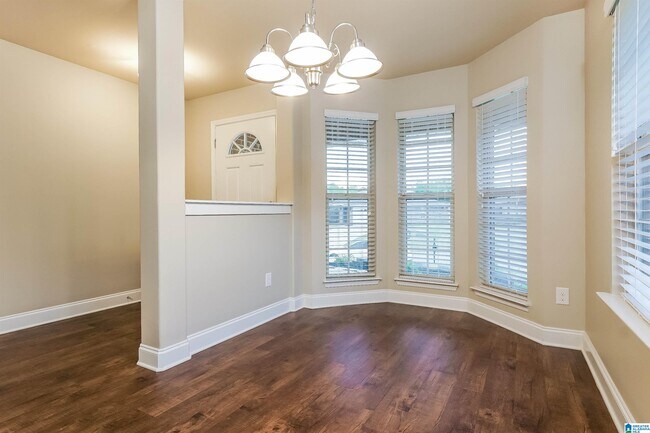 Building Photo - 413 Marsh Cir