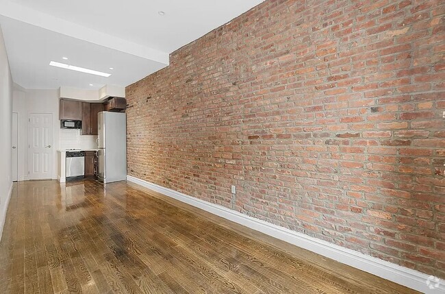 Building Photo - 316 W 14th St