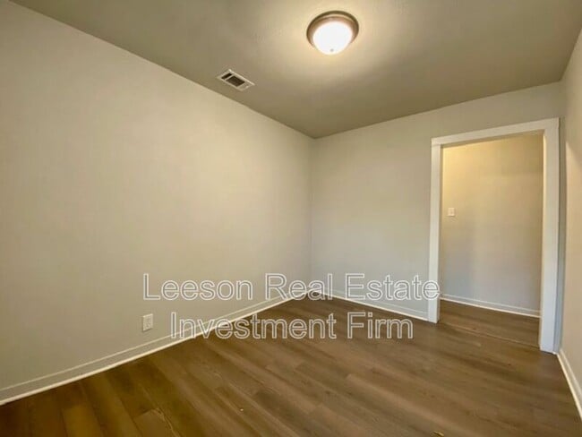 Foto del edificio - 2632-2634 Foster St