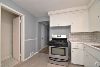 Building Photo - 4666 E 86th St