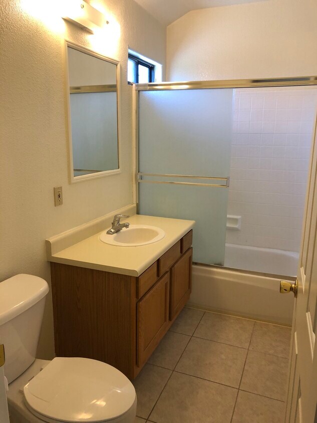 Building Photo - 435 South 6th Street, Unit 15
