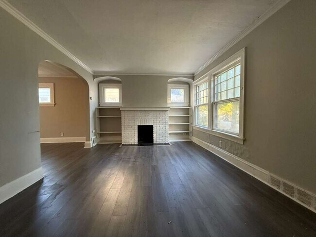 Foto del edificio - 3 BED 1 BATH BEAUTIFUL HOME IN CLEVELAND!
