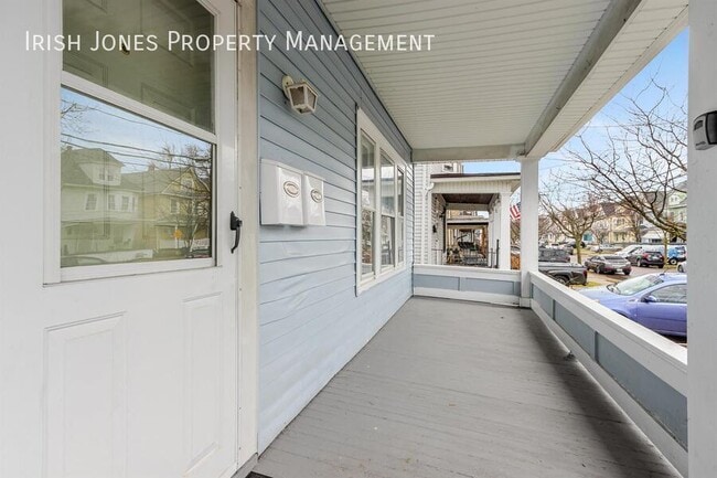 Foto del edificio - 239 Crowley Ave