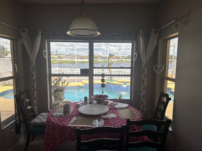 Foto principal - 1555 Harrier Dr