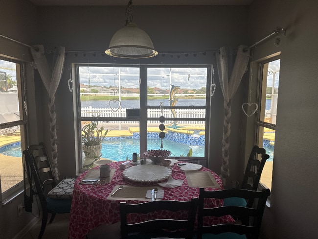 Photo - 1555 Harrier Dr House