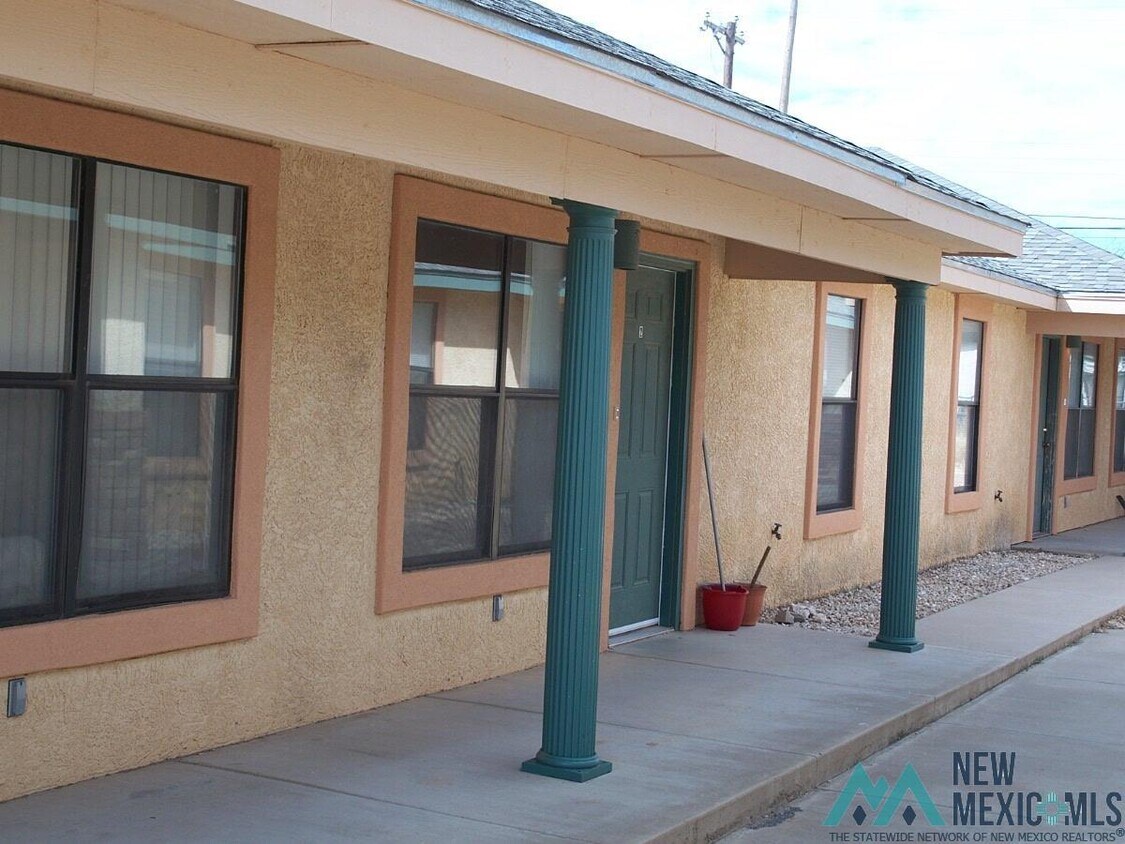 Foto principal - 816 S Elgin Ave