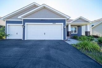 Building Photo - 4660 Zinc Dr