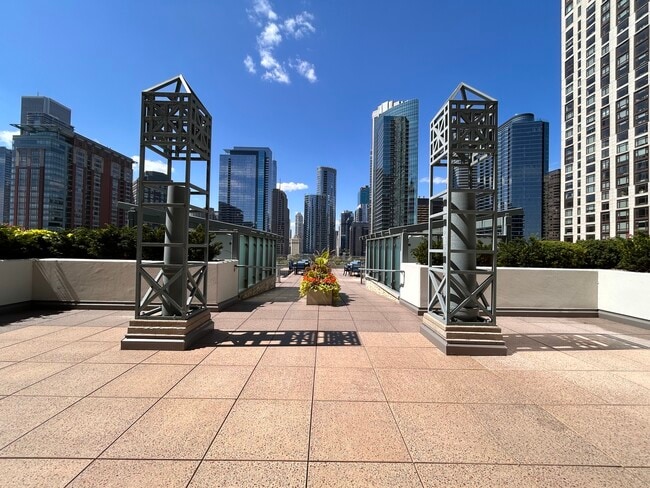 Foto del edificio - 474 N Lake Shore Dr