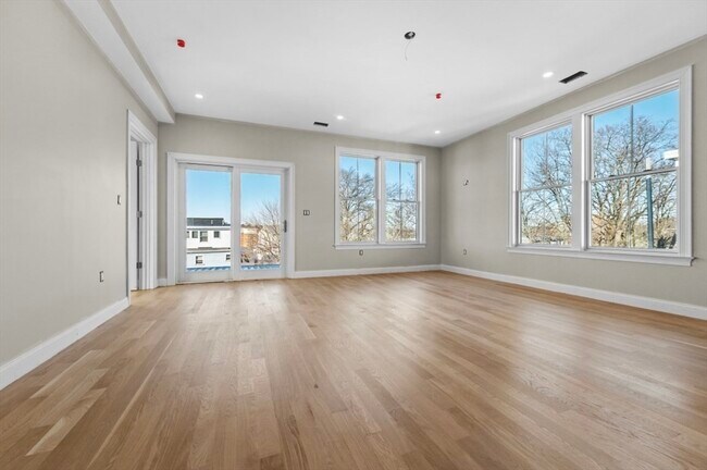 Foto del edificio - 42 Waverly St