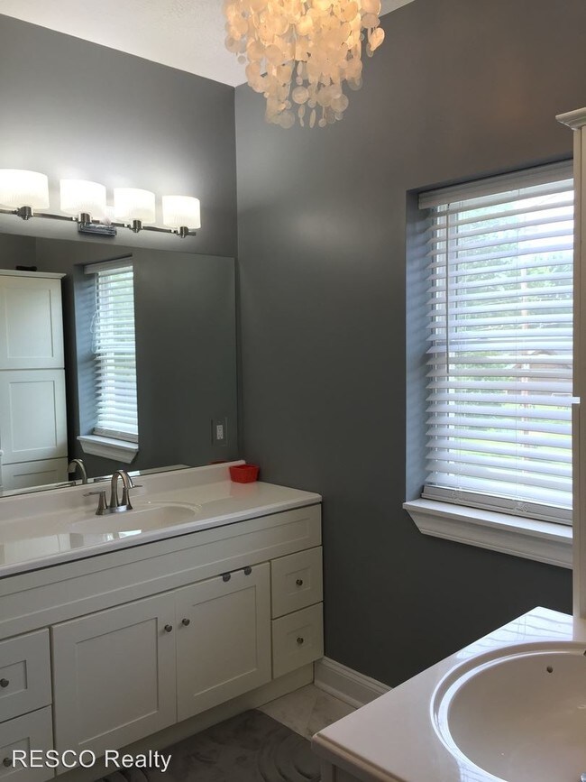 Foto del edificio - 4 br, 3.5 bath House - 4503 North Bank Road