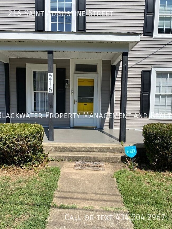 Building Photo - 216 St Augustine St