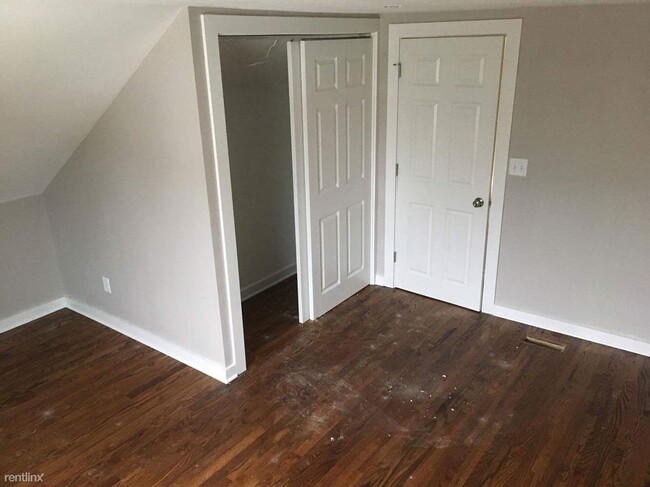 Building Photo - 3 br, 2 bath House - 2946 S Kinnickinnic