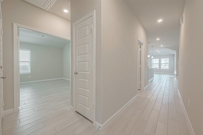 Foto del edificio - 331 Hbr Frst Ln