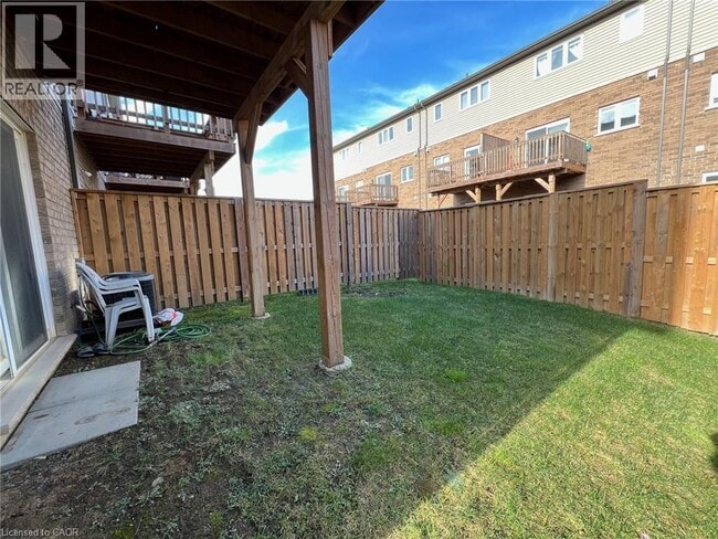 Building Photo - 24 Aqua Ln