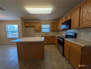 Building Photo - 249 Val Verde Dr