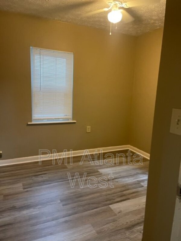 Foto del edificio - 249 Lawton St SW