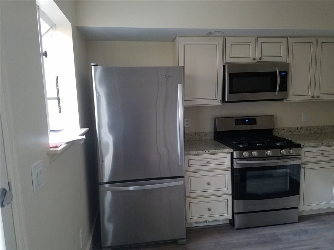 Foto del edificio - 1815 Atlantis Pl