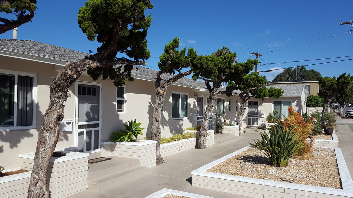 Foto principal - 4656 Bayard St