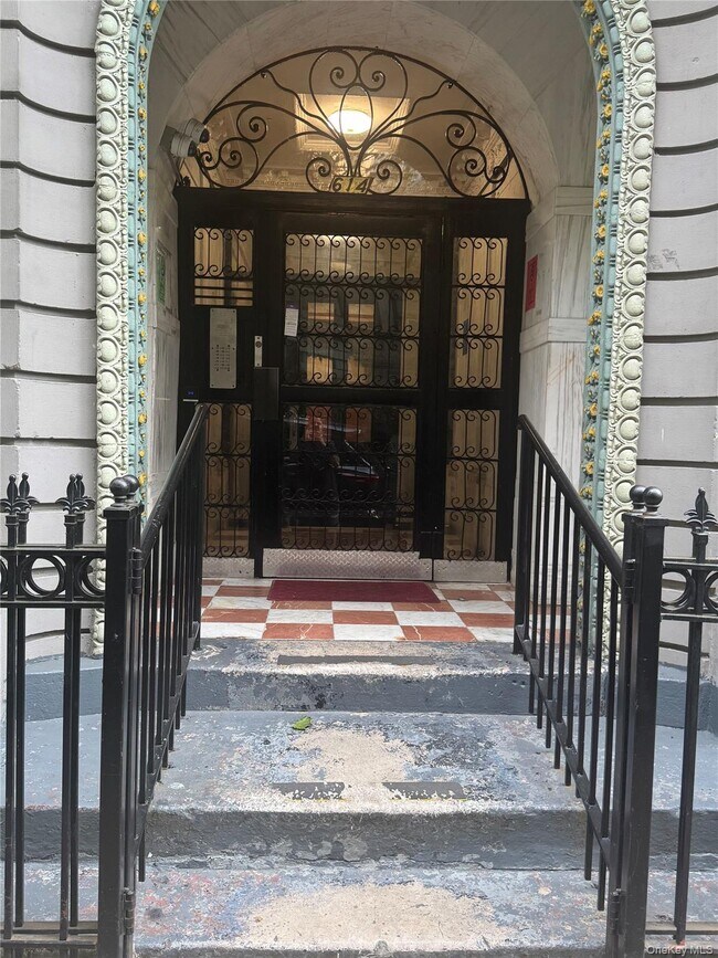 Foto del edificio - 614 W 136th St