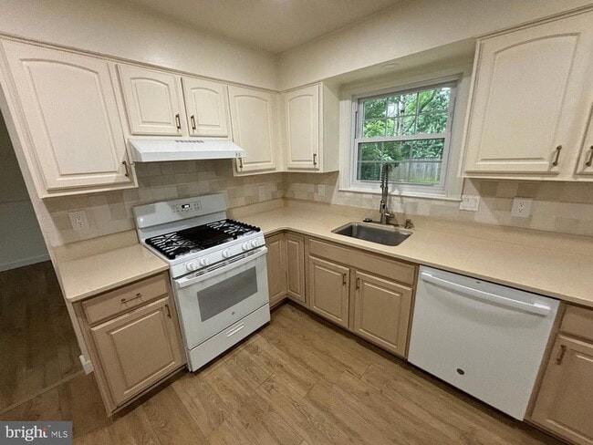 Photo - 18428 Gardenia Way House