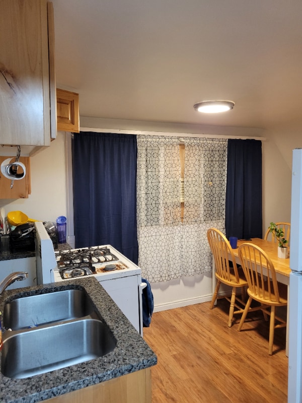 Building Photo - 355 E 500 N