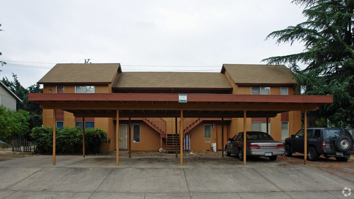 Foto principal - 5495 A St