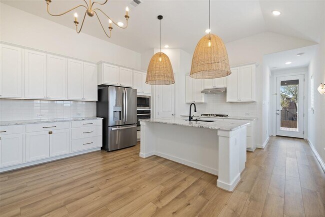 Foto del edificio - 22609 Bristlegrass Ln