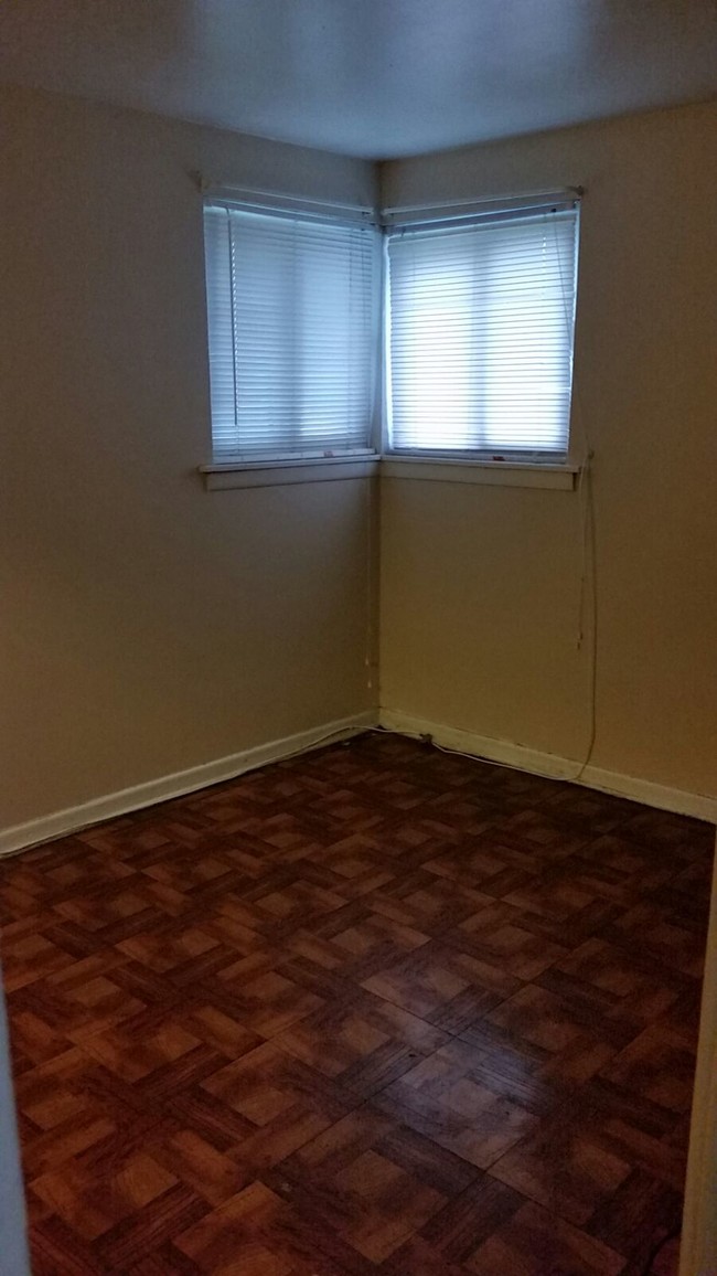 Bedroom - APTECH Investments Inc