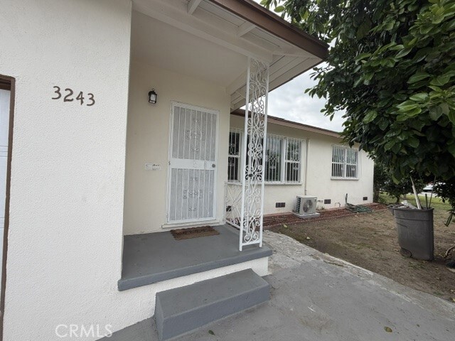 Foto del edificio - 3243 Rosemead Pl