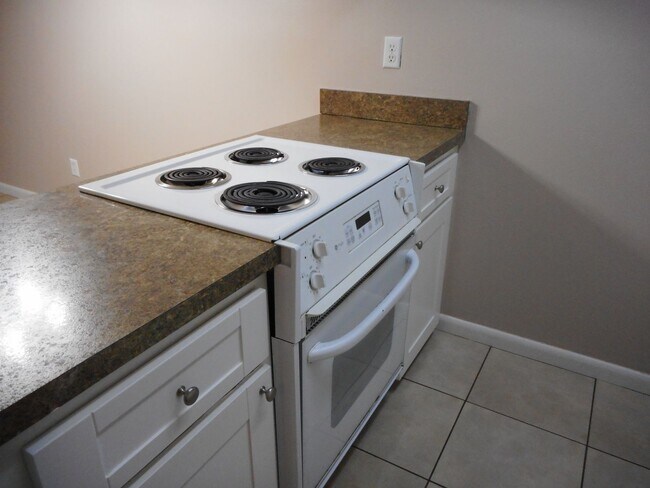 Foto del edificio - 661 NE 26th Ct