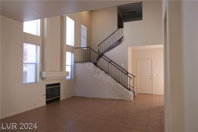 Foto del edificio - 6665 Golden Pond Cir