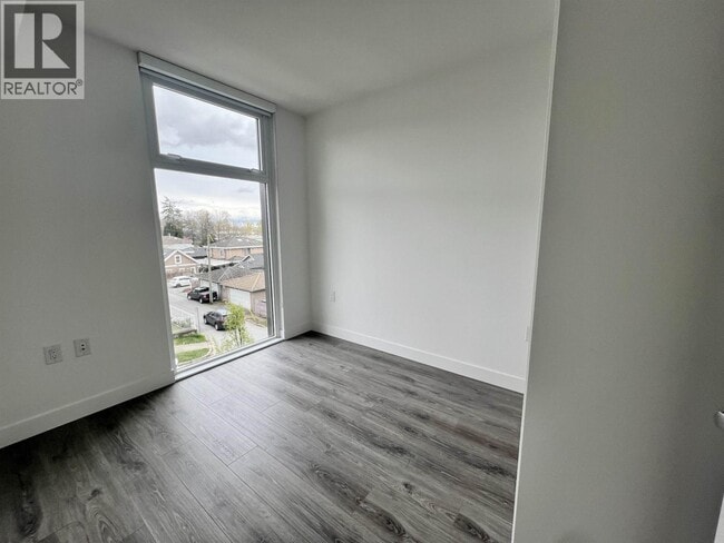 Photo du bâtiment - 8121 Chester St