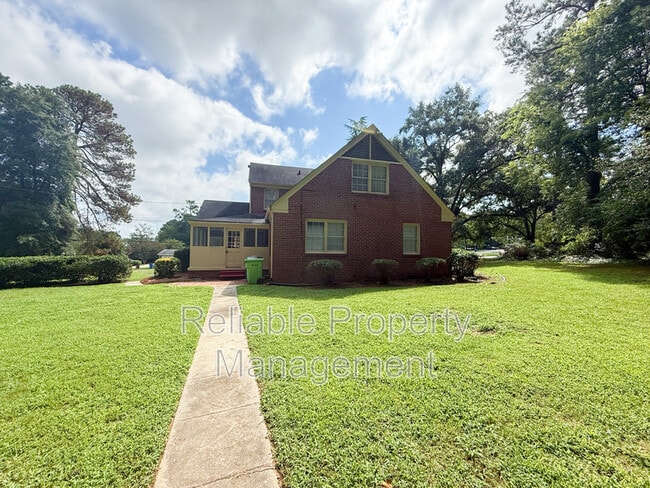 Building Photo - 106 Donald Ross Dr