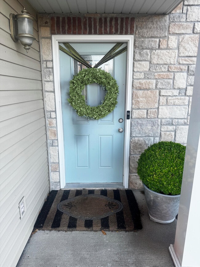 Building Photo - 3213 Belinda Ct