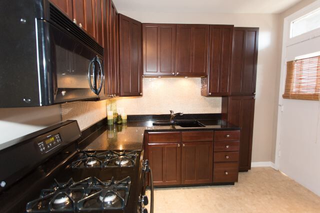 Foto del edificio - 4312 N Clarendon Ave